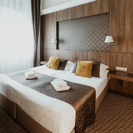 Hotell Duna Wellness Baja