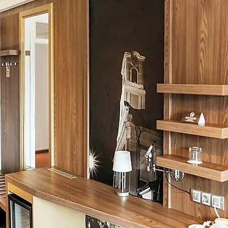 Duna Wellness 4*